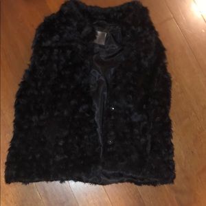 Zara girls size 9/10 faux fur vest